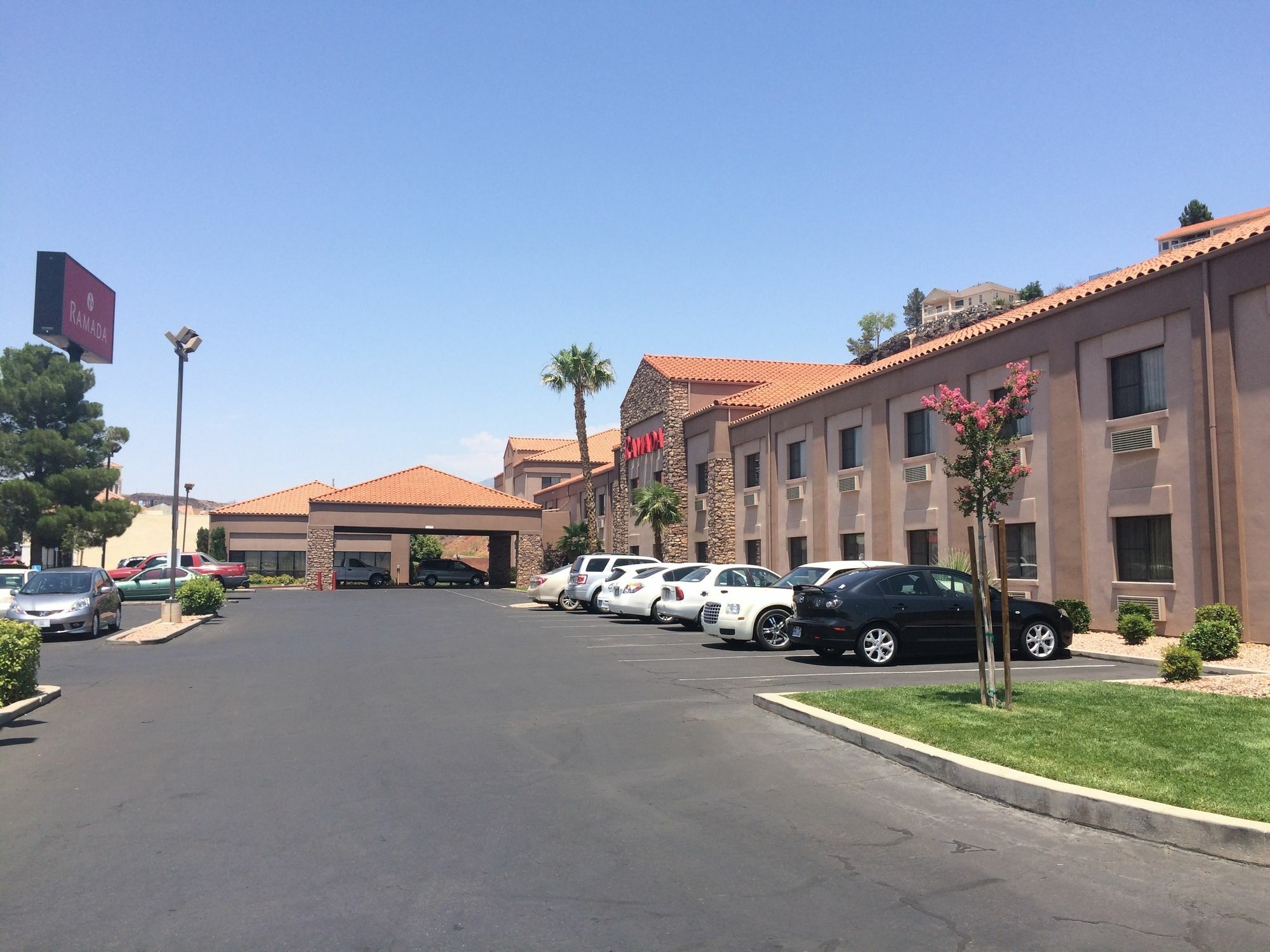 Ramada By Wyndham St George Hotel St. George Exterior photo